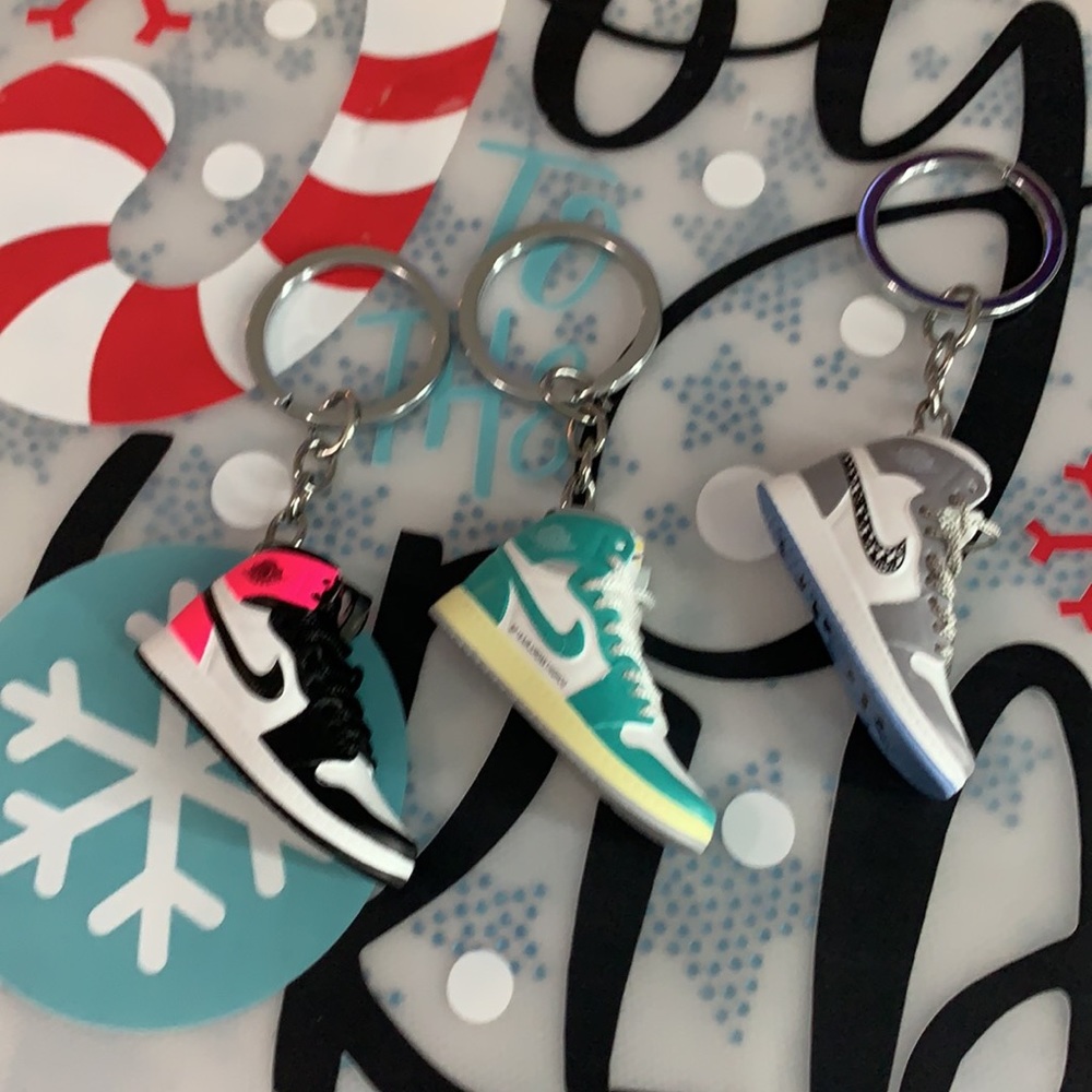 running shoe dunk keychains